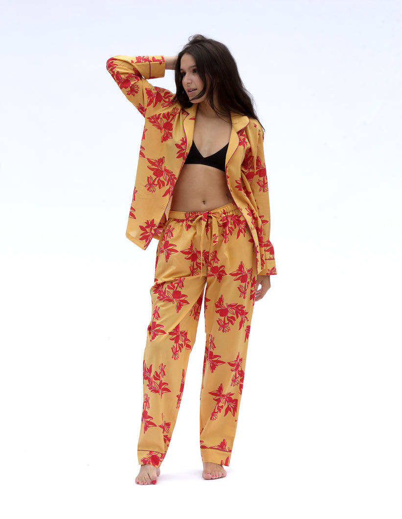 Women pyjamas in organic cotton. Long sleep pyjama set. Cartagena print